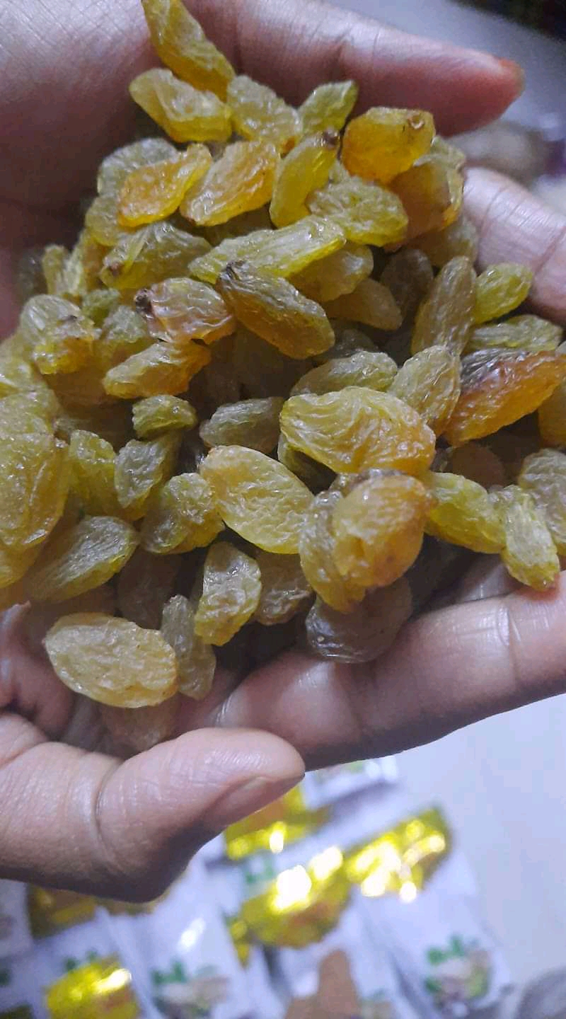 RAISINS Maa Tara Fruits Company